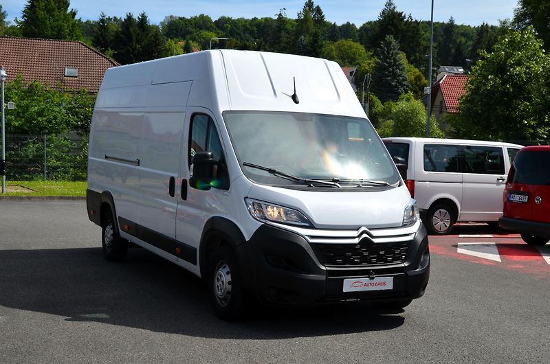 Citroën Jumper (2023) 4-35 L4H3 2.2HDi 165k TOP - fotka 2 z 13