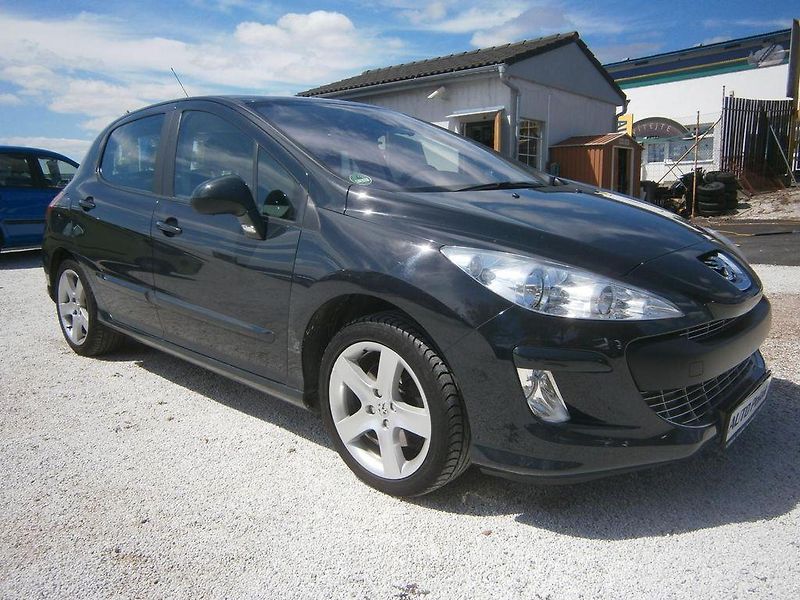 Peugeot 308 2.0 HDi - fotka 3 z 18