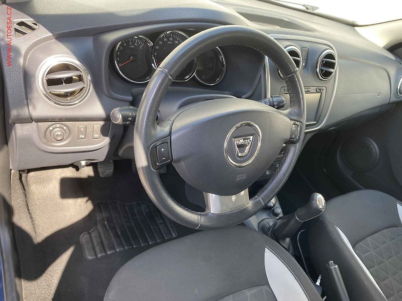 Dacia Sandero (2016) 0.9 TCe, Stepway, park. čidla - fotka 12 z 19