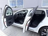 Volvo V60 B4 FWD // PLUS DARK + kola - náhled 9
