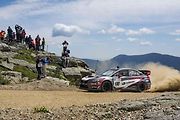 Travis Pastrana na vrchu Mt. Washington.