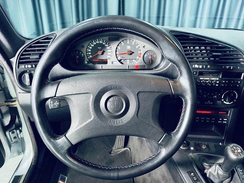 BMW M3 (1993) M3 Coupe E36 Manual TOP STAV - fotka 16 z 22