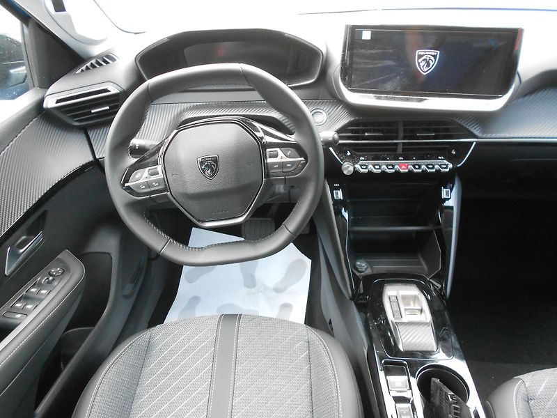Peugeot 208 ALLURE El. 115 kW 51KWh - fotka 5 z 6