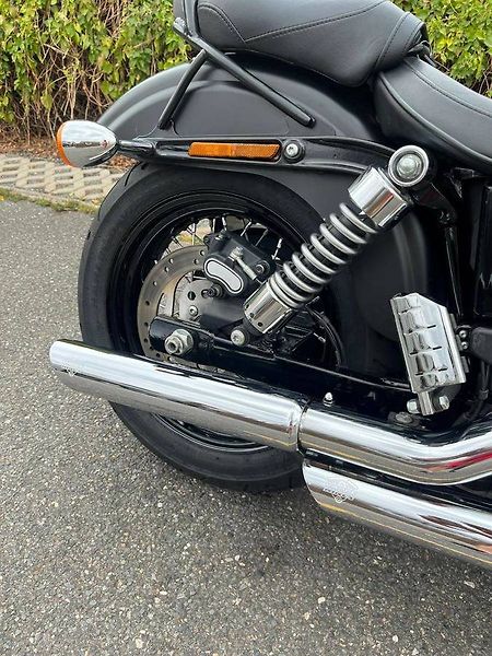 Harley-Davidson FXDB Dyna Street Bob (2013) - fotka 12 z 15