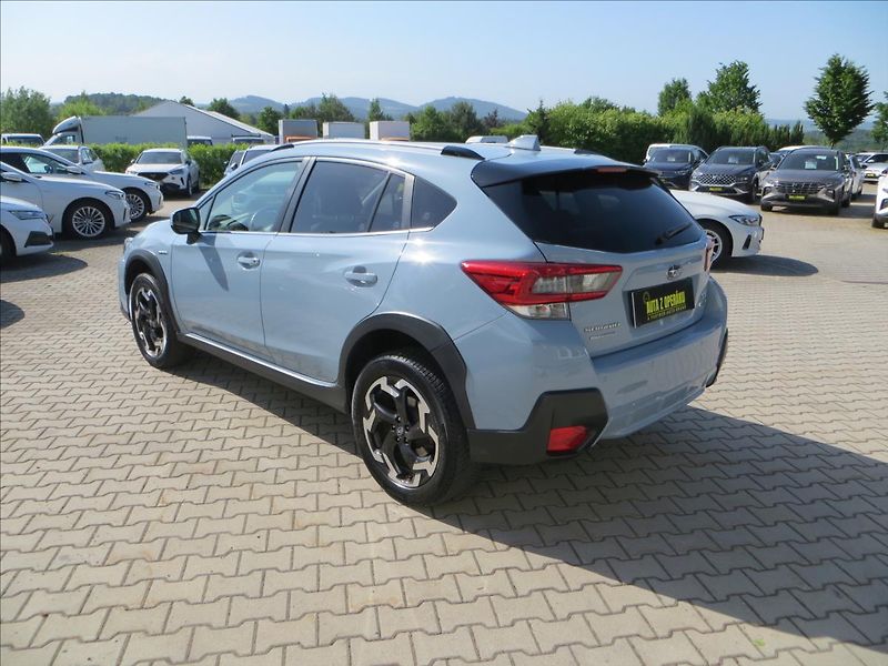 Subaru XV 2,0 i Executive ES Lineartroni - fotka 5 z 40