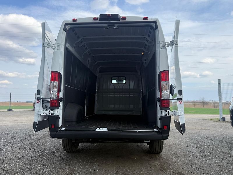 Dodge RAM (2025) PROMASTER 2500 3.6L  - fotka 6 z 9