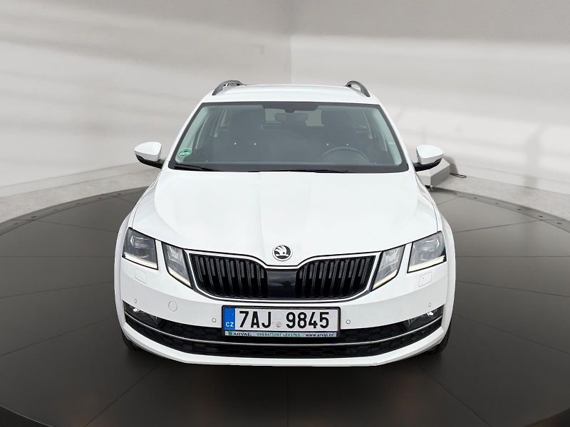Škoda Octavia (2019) STYLE 1.6TDI 85kW CZ DPH - fotka 2 z 11