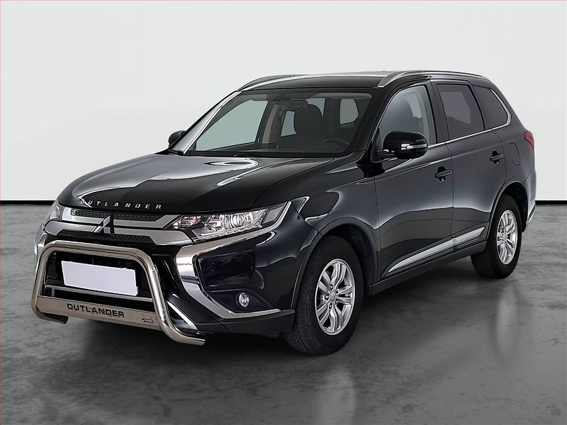 Mitsubishi Outlander (2019) 2.0, 4X4, Automat, ČR,1.maj - fotka 2 z 21