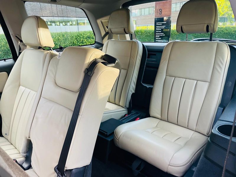 Volvo XC90 2.4 D5 4x4 AUT SERVISKA TAŽNÉ - fotka 37 z 48