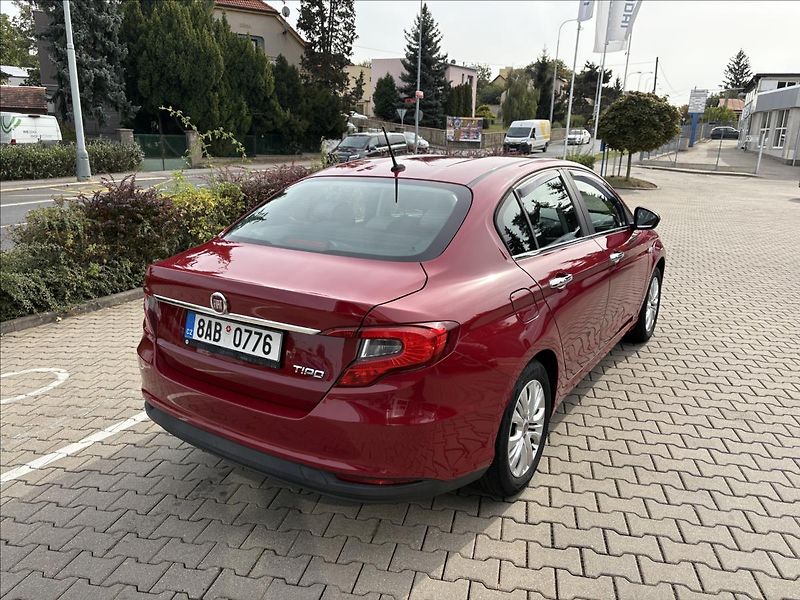 Fiat Tipo 1,4 i 16V Lounge - fotka 5 z 19