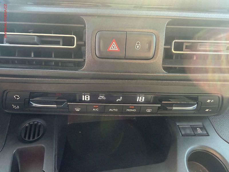 Citroën Berlingo (2019) 1.5HDi, Shine, 96kW - fotka 14 z 16