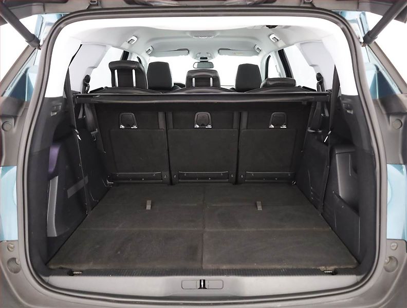 Peugeot 5008 (2018) 1.6 THP, Automat, 7 míst - fotka 20 z 21
