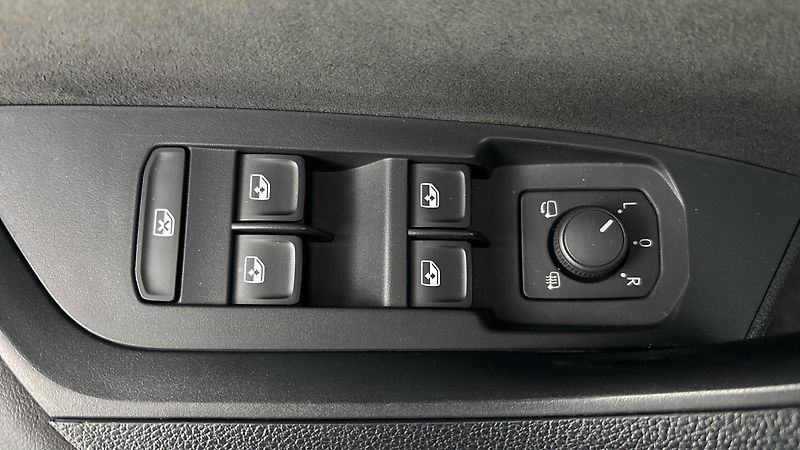 Škoda Kodiaq 2.0 TDI DSG 4x4 Sportline - fotka 22 z 29