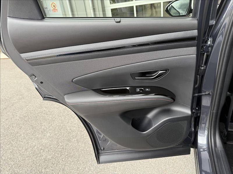 Hyundai Tucson 1,6 T HEV AT  N Line Premium - fotka 10 z 29
