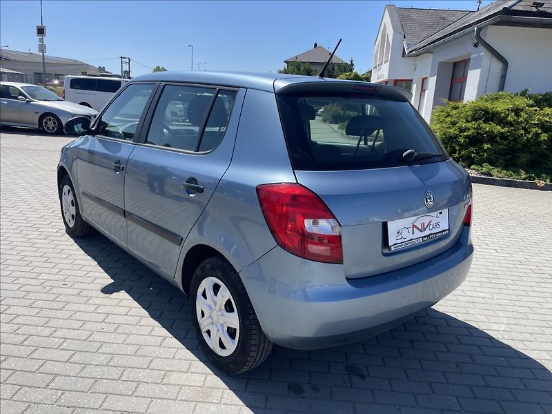 Škoda Fabia 1,4 i 16V 63kw Klima ESP Ambie - fotka 26 z 29