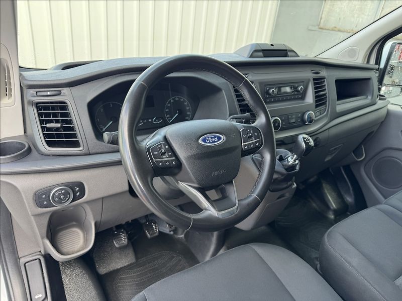 Ford Transit Custom 2,0 TDCi L1H1 DPH 1.maj ČR - fotka 34 z 50