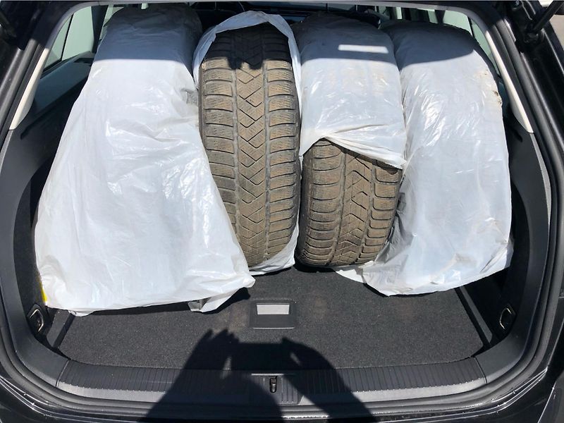 Volkswagen Passat Business 2.0 TDI 110kW DSG Var - fotka 13 z 28