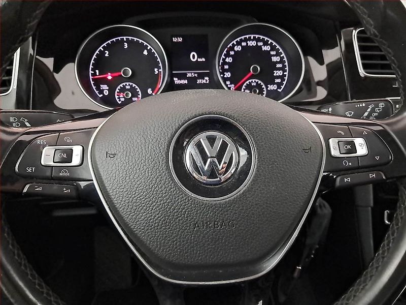 Volkswagen Golf (2015) 1.6 TDI, Serv.kniha, Tempomat - fotka 18 z 18