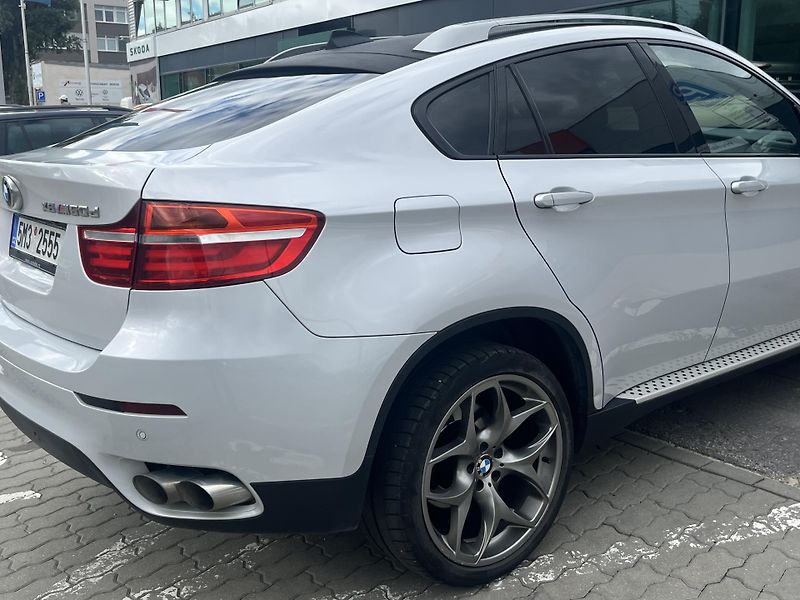 BMW X6 (2013) M50D - fotka 5 z 20
