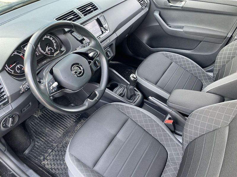 Škoda Fabia (2022) Combi 1.0 TSI Ambition + - fotka 11 z 33