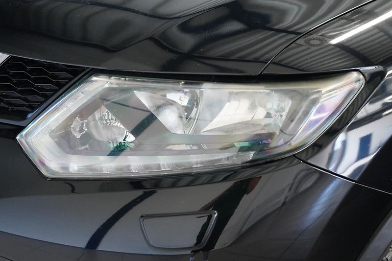 Nissan X-Trail - fotka 9 z 24