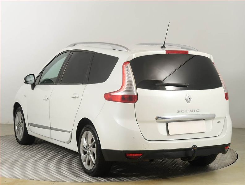 Renault Grand Scénic (2015) 1.6 dCi, 7 míst, Navi, Xenony - fotka 4 z 26