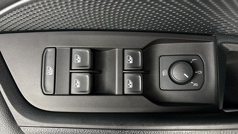 Škoda Octavia 1.0 TSI E-Tec DSG Ambition Com - fotka 20 z 23