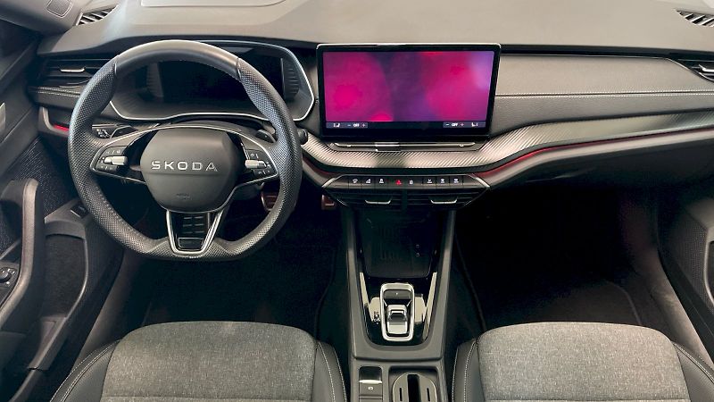 Škoda Octavia (2025) Sportline m-HEV 1.5TSI 110kW D - fotka 5 z 35