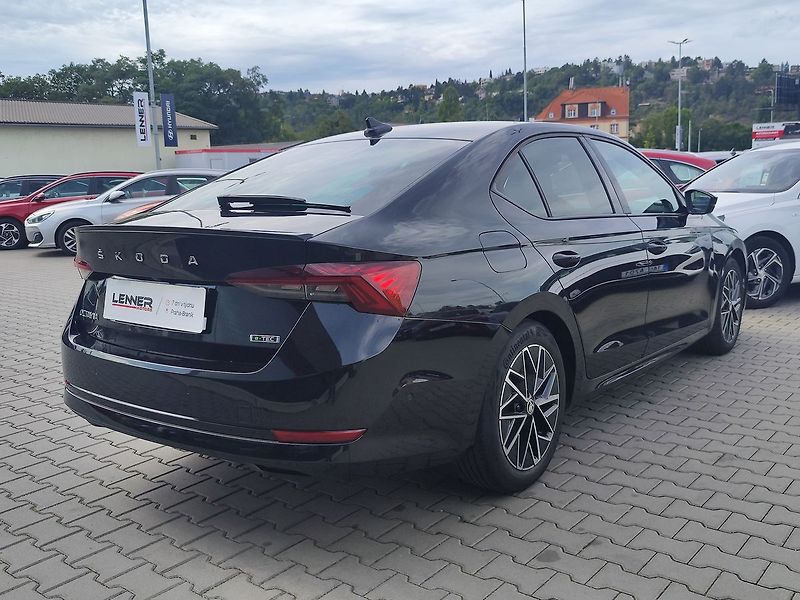 Škoda Octavia 1.5 TSI/110kW e-TEC Style DSG - fotka 5 z 37