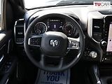 Dodge RAM (2024) 1500 Laramie Night Edition V8 - náhled 13