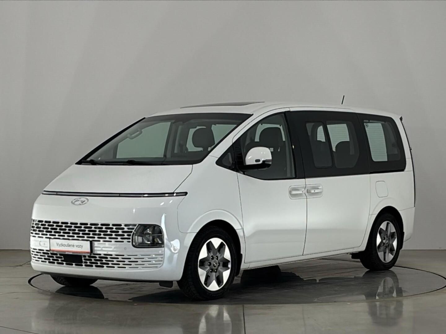 Hyundai Staria Tour 4x4