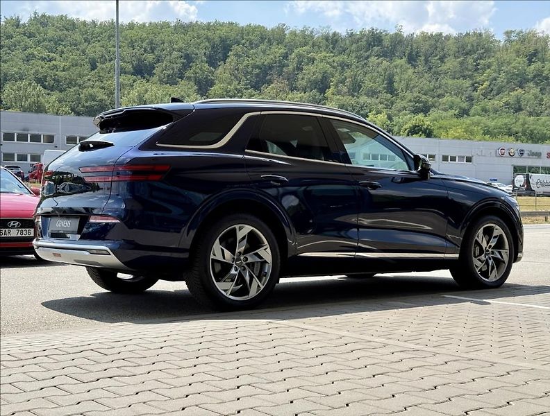 Genesis GV70 AWD  Electrified Sport - fotka 3 z 22