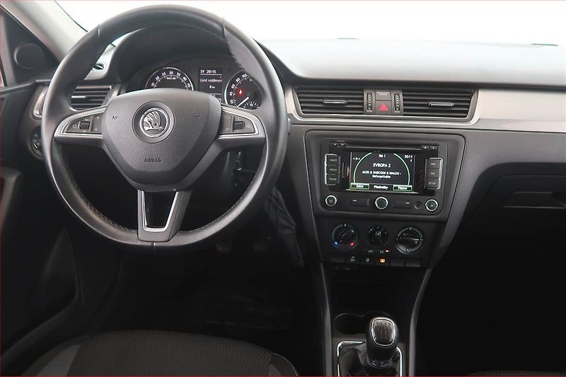 Škoda Rapid (2014) Spaceback 1.6 TDI, Navi - fotka 7 z 15