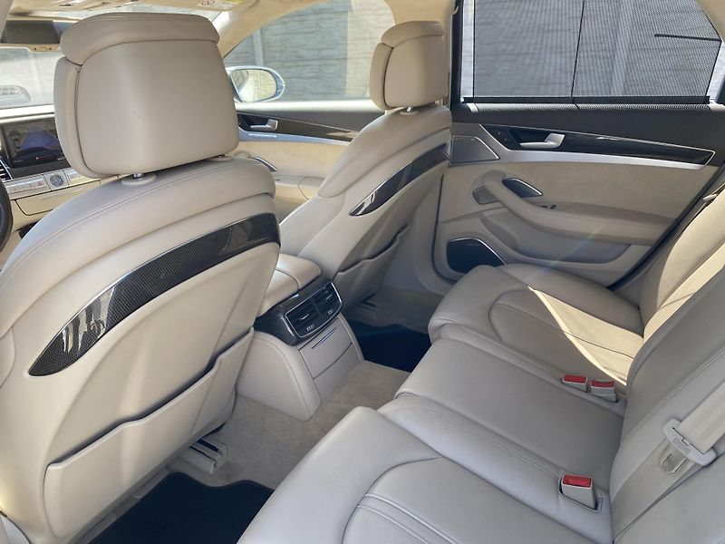 Audi A8 S8 4.0i V8 520PS CZ DPH EXTRA! - fotka 110 z 176