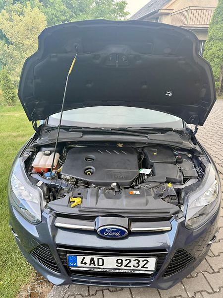 Ford Focus (2014) kombi 1.6TDCI - fotka 10 z 14
