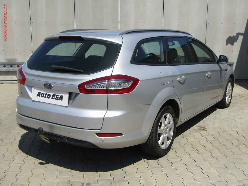 Ford Mondeo (2012) 2.0TDCi, AC, TZ, park.asist - fotka 4 z 21