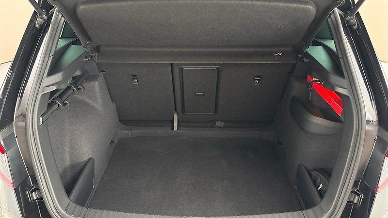 Škoda Karoq 2.0 TDI DSG Style - fotka 17 z 26
