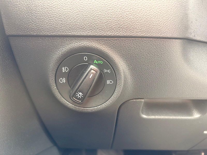Škoda Karoq (2019) TDI 110 kW DSG Sportline - taž - fotka 28 z 33