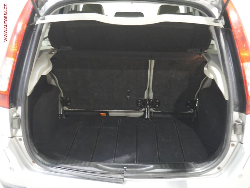 Ford Fusion (2005) 1.6TDCI, ČR, AC, STK11/27 - fotka 7 z 16