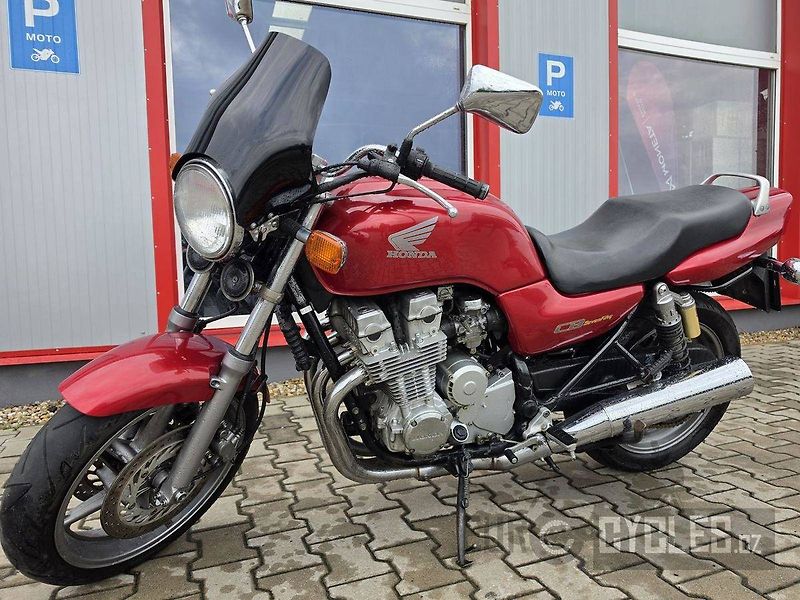 Honda CB 750 F2 Seven-Fifty (1994) - fotka 7 z 11