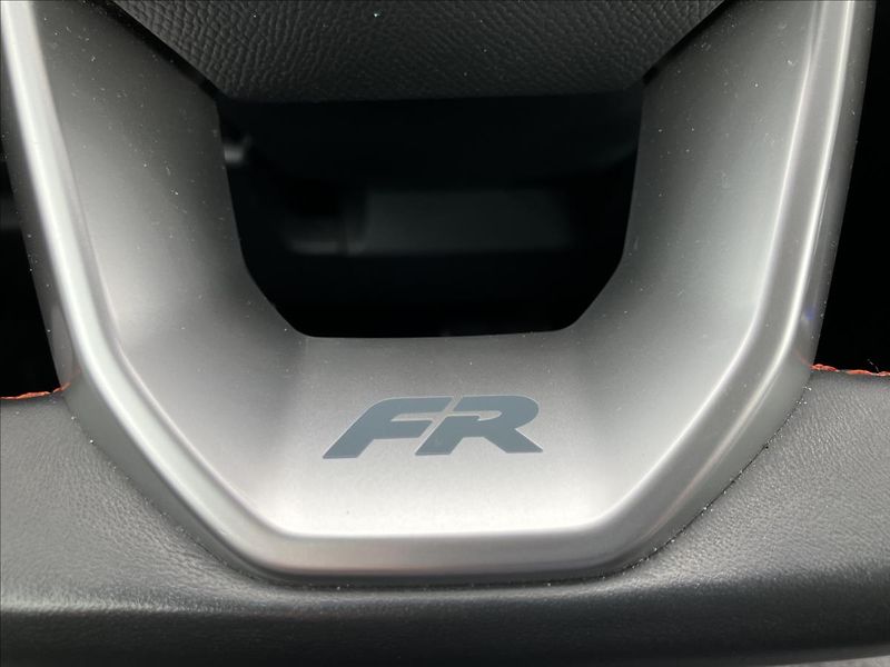 Seat Tarraco 2,0 FR 147 KW TAŽNÉ,WEBASTO - fotka 29 z 30