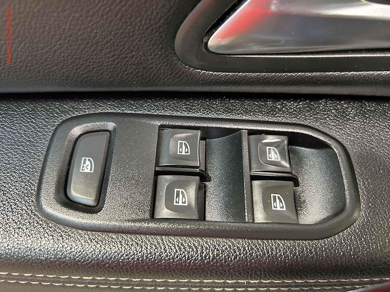 Dacia Duster (2018) 1.5 dCi, 2.maj,ČR, AC, kamera - fotka 12 z 17
