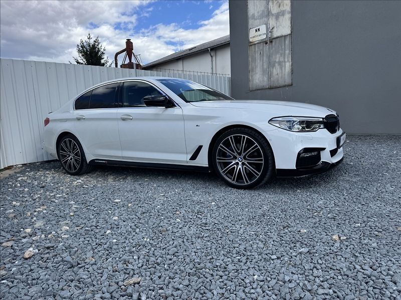 BMW Řada 5 3,0 530d xDrive Mpaket původČR - fotka 1 z 50