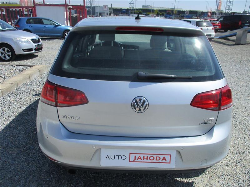 Volkswagen Golf 1,2 TSI,NAVI,digiklima,servis, - fotka 6 z 36