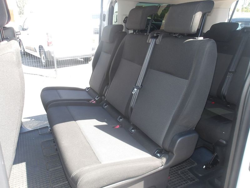 Toyota ProAce 2,0D-4D L2 ČR! I.MAJ! ZÁRUKA! - fotka 26 z 35