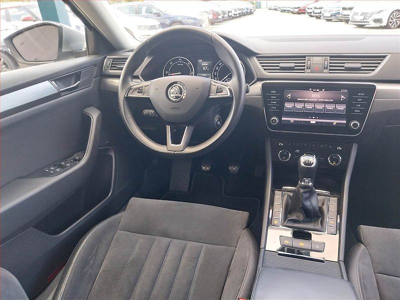 Škoda Superb (2019) 2.0 TDI, Kůže, Navi, Bi-Xenony - fotka 7 z 17