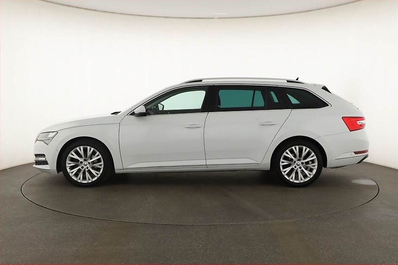 Škoda Superb (2023) Style 2.0 TDI - fotka 3 z 20