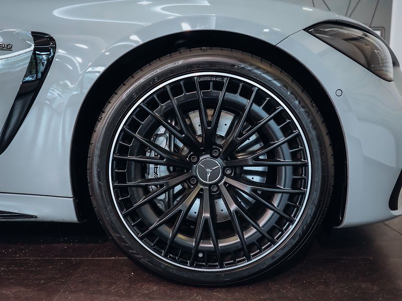 Mercedes-Benz CL 53 AMG 4MATIC+ - fotka 30 z 30