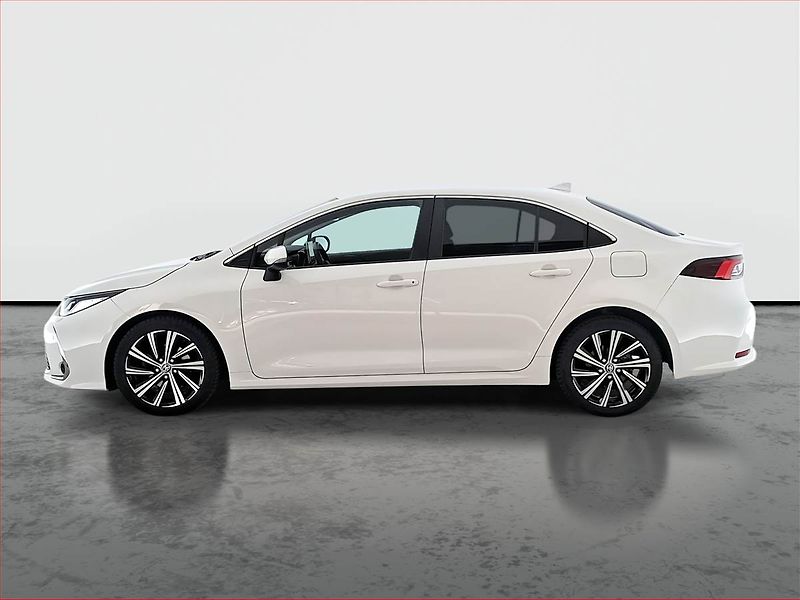 Toyota Corolla (2023) 1.5 VVT-i - fotka 3 z 21