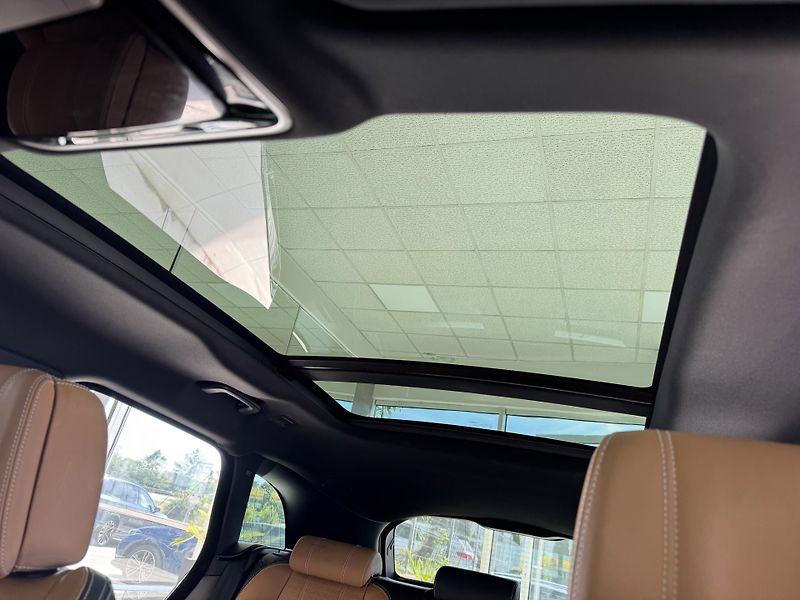 Land Rover Range Rover Velar D300 HSE R-Dynamic*HUD*Vzduch - fotka 18 z 45